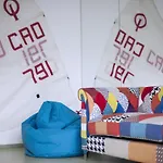 Windward Hostel *