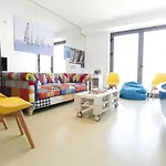 Hostel Windward