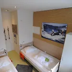 Windward Hostel *