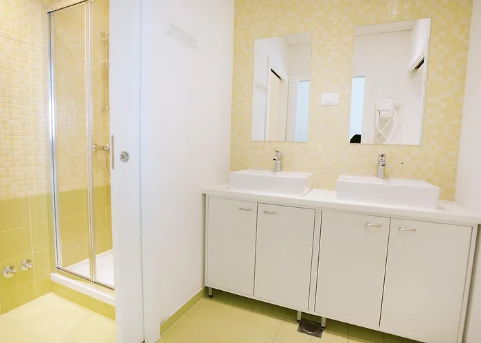 Windward Hostel Zára