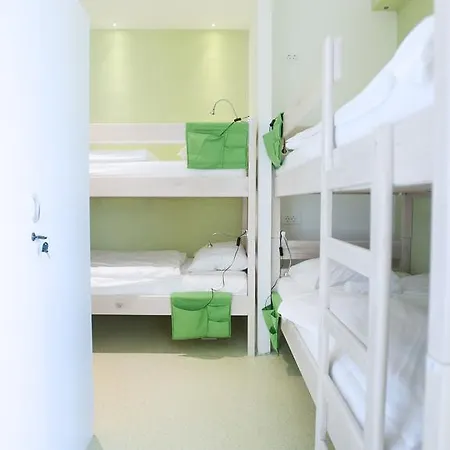 Hostel Windward Ζαντάρ