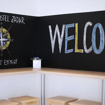 Windward Hostel Ζαντάρ