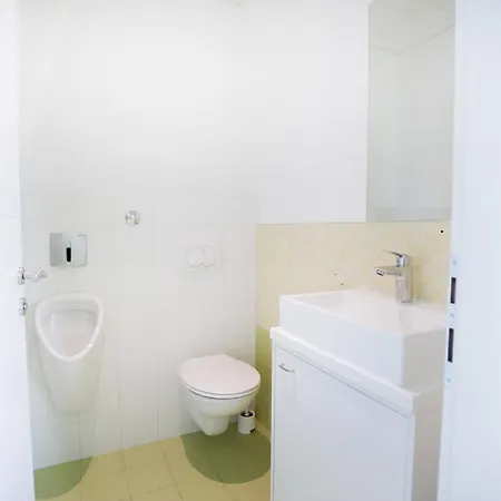 Windward Hostel Zára