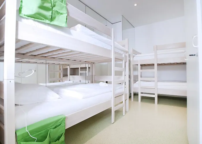 Windward Hostal Zadar