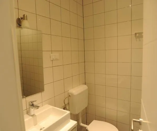 Windward Hostal Zadar